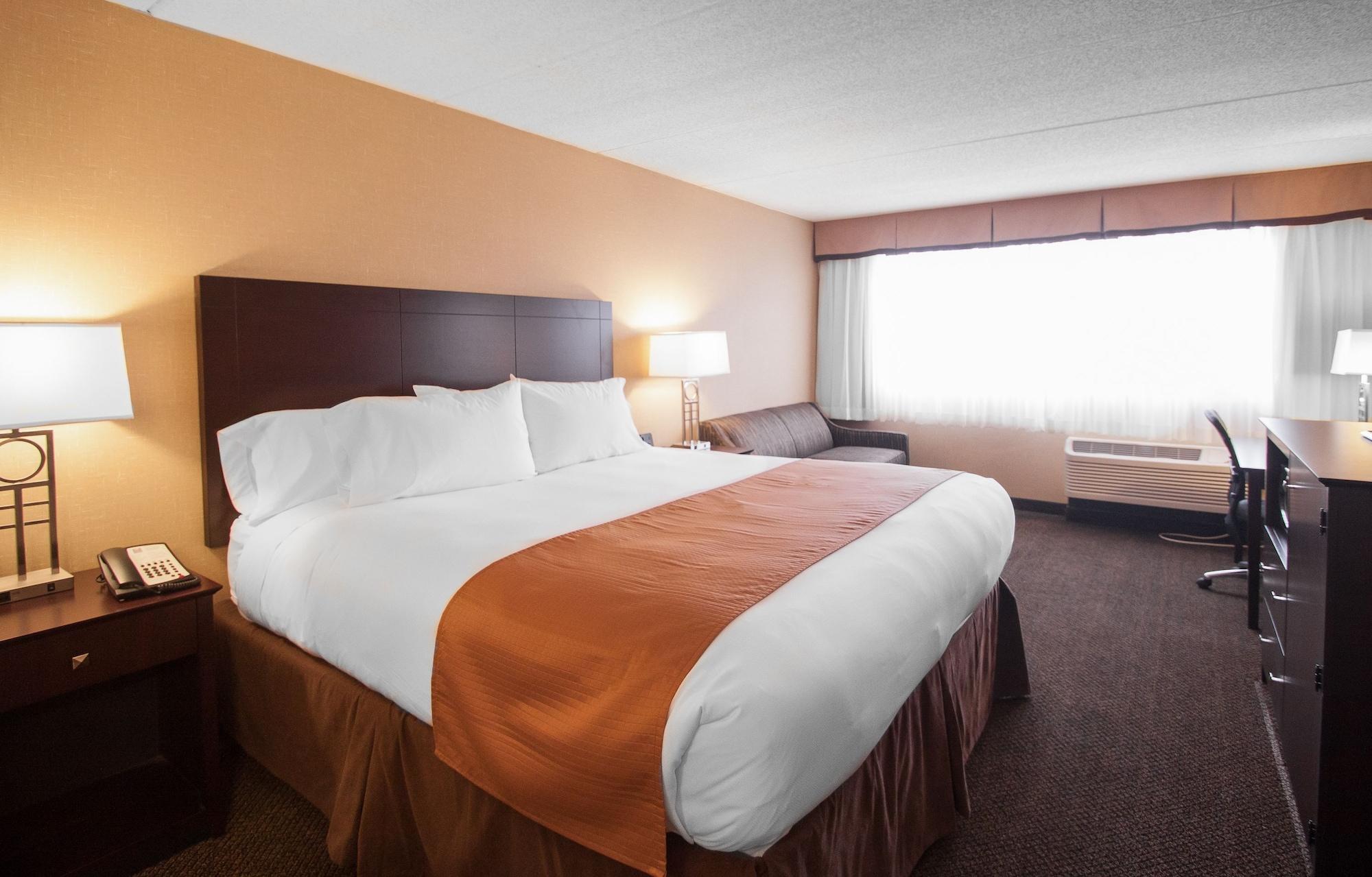Comfort Inn & Suites Wadsworth Kültér fotó