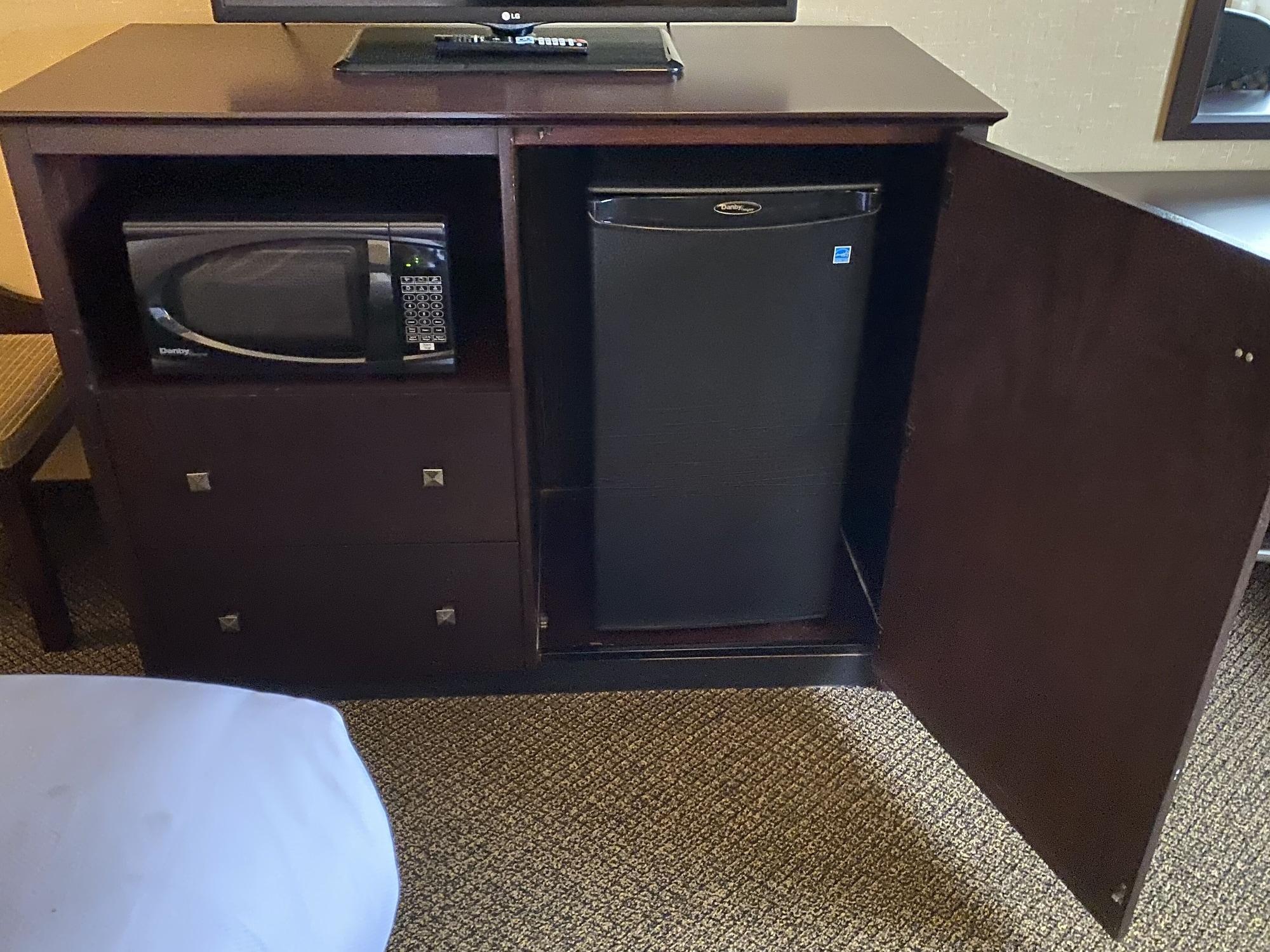 Comfort Inn & Suites Wadsworth Kültér fotó