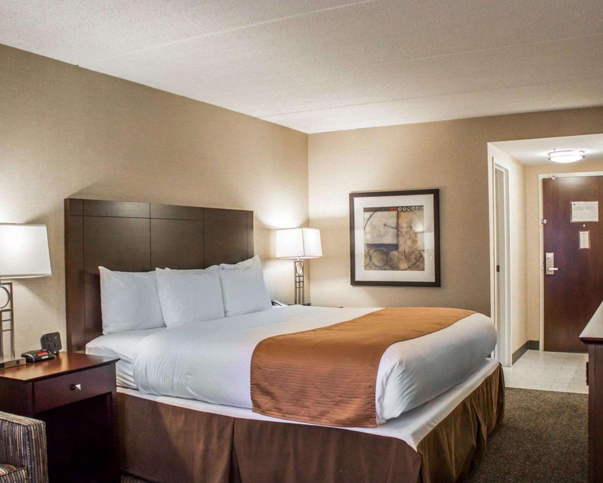 Comfort Inn & Suites Wadsworth Kültér fotó